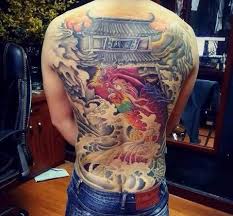 Hình ảnh của loài cá này xuất hiện ở rất nhiều các lễ hội vì với hình tượng vượt cá chép vượt vũ môn tượng trưng cho sự kiên trì, dám suy nghĩ lớn để vươn tới thành công. Tháº¿ Giá»›i Tattoo XÄƒm Hinh Nghá»‡ Thuáº­t Báº¡n Nao Biáº¿t Vá» Truyá»n Thuyáº¿t Ca Chep VÆ°á»£t VÅ© Mon Ko Thegioitattoo Com Facebook