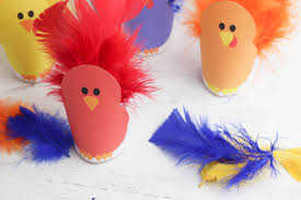 ‪Easy DIY Thanksgiving Craft For Kids: Turkey Feathers Craft‬‏