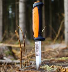 Die stahlklinge ist wärmebehandelt und geschliffen in einem geheimen prozess. Mora Messer Orange Individuell Graviert Goldschmiede Sonnenschein