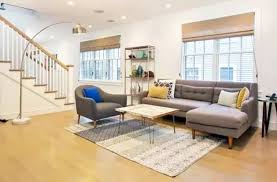 Some of the best accent wall color combinations are light and serene, like in this room that utilizes a grayscale gradient. What Colors Go Good With Brown Interior Design Ideas Designing Idea