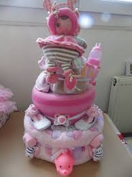Le gâteau de couches pour fille est un cadeau de naissance original, utile et décoratif ou pour célébrer une baby shower. Blog De Lescreationsdekimy Le Gateau De Couches Un Cadeau De Naissance Original Venez Visiter Aussi Mon Site Skyrock Com