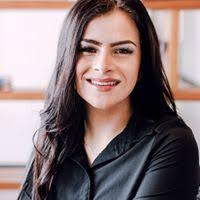 Vanessa Maynard's Instagram, Twitter & Facebook