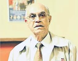 Nicolás Ureña de Mendoza , padre de Salomé Ureña Nicolás Ureña de Mendoza  nació en Santo Domingo el 25 de marzo de 1822. Se dedicó al magisterio,  enseñando en la primera escuela