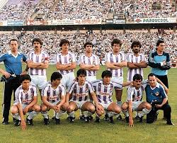 Una vez concluidos los dos grupos de 13 equipos cada uno, la copa de la liga continúa con tres fases de eliminación directa: Real Valladolid Champion League Cup 1983 1984