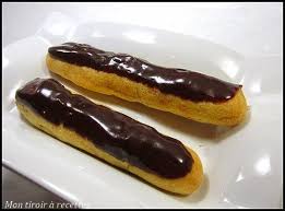 Mon Tiroir A Recettes Blog De Cuisine Eclairs Au Chocolat Irresistibles Eclair Au Chocolat Blog Cuisine Glacage Chocolat