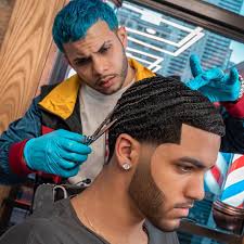 Caption This !!! Best Caption wins a @elegancegel care package 📦  ——————————————————- Best Waves 🌊 @brownieblends to ever sit