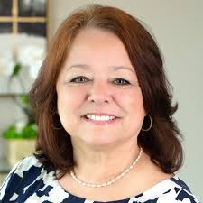 Wanda Ledford's Instagram, Twitter & Facebook