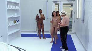 Naked Anksa Kara in Le mentor < ANCENSORED