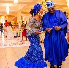 Pin By Naomie Akabe On Trendy African Print Traditional Wedding Attire African Traditional Dresses Nigerian Wedding Dress