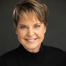 Caitlin Collazo's Instagram, Twitter & Facebook