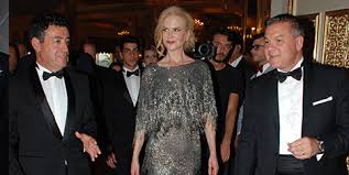 Bodrum'da mayıs ayında açılışını ünlü hollywood yıldızı nicole kidman'ın yaptığı the bodrum by paramount hotel'i, ünlü turizm yatırımcısı ve işletmecisi turan avcı satın aldı. The Bodrum By Paramount Acildi