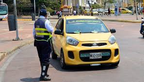 Alcaldía de bogotá no ha hecho ajuste en la medida pues se evidencia que una buena parte de bogotanos se mantienen en la ciudad. A Partir Del Lunes 5 De Octubre Rige Nuevamente El Pico Y Placa Para Taxis En Cartagena De Indias Region Caribe