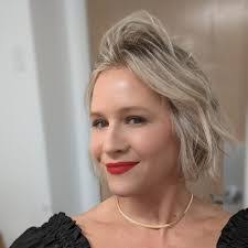 Lauren Flickinger's Instagram, Twitter & Facebook