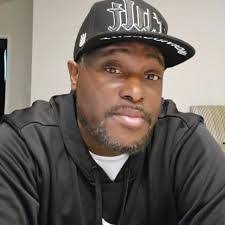 David Moschin's Instagram, Twitter & Facebook