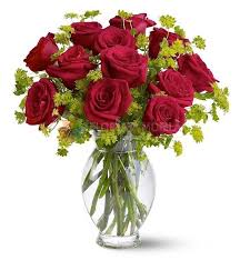 Buchet Cu Trandafiri La 172 Lei Mothers Day Flowers Red And White Flowers Most Beautiful Flowers