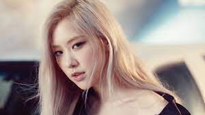Gorgeous ‚rose' von black hd hintergrundbilder herunterladen. Blackpink Rose On The Ground Wallpaper 4k 7 3319