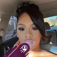 Ebony Bowman's Instagram, Twitter & Facebook