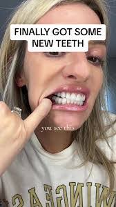 Amanda Machin's Instagram, Twitter & Facebook