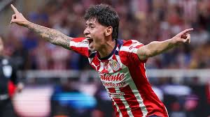 ¿Quién es Santiago Sandoval? Futbolista veracruzano busca hacer historia con Chivas