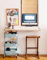 Because of its compact design, it allows for larger floor spaces. These 18 Diy Wall Mounted Desks Are The Perfect Space Saving Solution