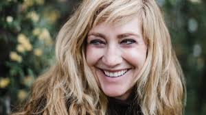 Michele Dowd's Instagram, Twitter & Facebook