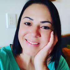 Roberta Bach's Instagram, Twitter & Facebook