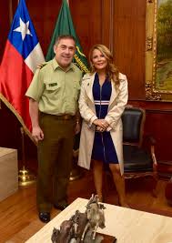 Jun 06, 2021 · cathy barriga, la saliente alcaldesa de maipú, dejó de contestarle por las redes sociales a quienes cuestionaron su gestión en el municipio. Carabineros De Chile Ar Twitter A Esta Hora El General Director Hermes Soto Isla Sostiene Reunion De Trabajo Con Alcaldesa De Maipu Cathy Barriga Guerra Con La Finalidad De Coordinar El Trabajo