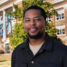 University of Memphis grad shares journey from Army to nursing school