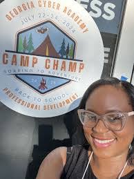 Trina Weaver's Instagram, Twitter & Facebook