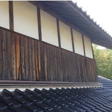The term is commonly used to describe the centuries old japanese technique of charring sugi (cedar) planks used for residential siding, fencing, and decking projects. Yakisugi Shou Sugi Ban 80 Year Siding Longevity Truth Or Rubbish Nakamoto Forestry Yakisugi Houses Wood Siding House Shou Sugi Ban House