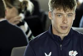 Noah England's Instagram, Twitter & Facebook