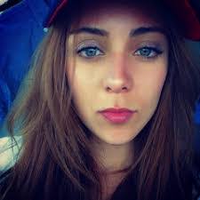 Estefania Mejia's Instagram, Twitter & Facebook