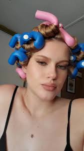 Michelle Spangler (@seashelly97)