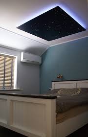 Projektor lampe, omitium led sternenhimmel projektor nachtlicht 360°drehbare kinder lampe, einschlafhilfe mit farbspiel, perfekt für kinderzimmer, schlafzimmer, geburtstag, parteien. Sternenhimmel Leuchte Im Schlafzimmer Led Decke Glasfaser Mycosmos