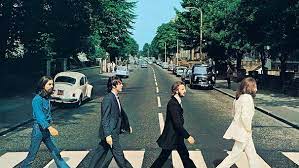 The beatles, formerly called the quarrymen or the silver beatles, byname fab four, british musical quartet and a global cynosure for the hopes and dreams of a generation that came of age in the 1960s.the principal members were john lennon (b. Beatles Quiz Testen Sie Ihr Wissen Uber Die Beatles Bayern 1 Radio Br De