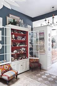 This Is Actually Ben Pentreath S Bloomsbury Shop Not His Own Interior But It S Laid Out To Look Lik Paint Inside Cabinets Indigo Walls Cabinet Of Curiosities
