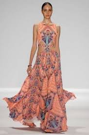 I vestiti lunghi non passano mai di moda. Vestiti Estivi Lunghi 2017 Stile E Bellezza Fashion Style Fashion Week