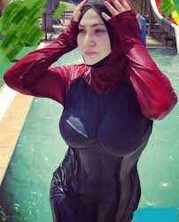 Mas Wahyu on X: #hijab #MILF #sweat t.coDKAkxenoaj  X