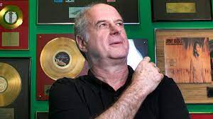 Tom and leonie chat about two of this weeks new releases by ed sheeran and temples as well as the 1997 classic 'the boatman's call' by nick cave & the bad seeds. State Memorial To Be Held For Music Legend Michael Gudinski In Melbourne
