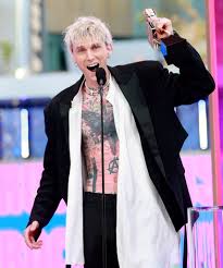 Megan fox and machine gun kelly engage in pda on the red carpet at the 2021 billboard music awards. Megan Fox S 2021 Bbma S Dress Could Have Been Different