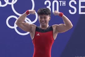 Rahmat erwin abdullah (lahir di makassar, 13 oktober 2000; Kisah Rahmat Erwin Abdullah Lifter Yang Hampir Jadi Petinju Hingga Ikuti Jejak Sang Ibu Raih Emas Sea Games Bolaskor Com