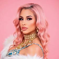 Maggie Suarez (@maggiesuarez_labarbieblake) • Instagram photos and videos