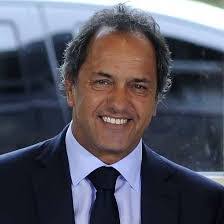 Daniel Scioli's Instagram, Twitter & Facebook