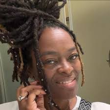 Latoya Gillard's Instagram, Twitter & Facebook