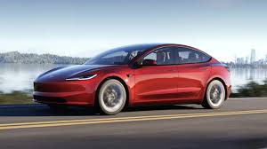 Tesla Model 3+: วิ่งได้ไกลกว่าเดิม แบตเตอรี่ใหม่ แรงกว่าเดิม! - Imagen principal del artículo