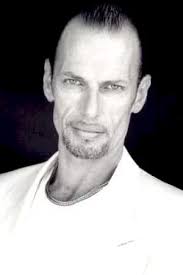 Doug Burch : sa biographie, filmographie, et quelques photos