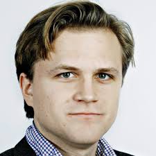 Kameraten ble drept etter å ha snakket polsk på gaten. Nå vil Eric (33) ta  med seg kone og barn og flytte fra Storbritannia.