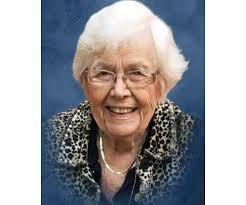 Alyssa Schneeberger's Instagram, Twitter & Facebook