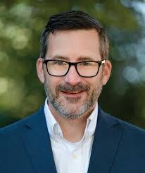 Lance Cooley's Instagram, Twitter & Facebook