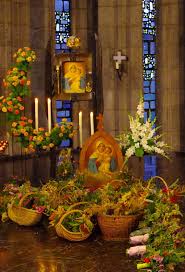 Die erste pfarrkirche maria himmelfahrt von bozen wurde nach den angaben der sog. Maria Himmelfahrt Der Mensch Ist Himmelstauglich Schonstatt Zentrum Liebfrauenhohe